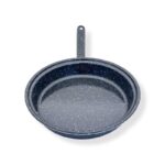 Τηγάνι εμαγιέ 23cm μαύρο, ιδανικό για υγιεινό και παραδοσιακό μαγείρεμα, κατάλληλο για όλες τις εστίες-klarakis